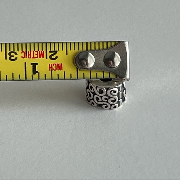 Retired Authentic Pandora swirl clip - Picture 5 of 6